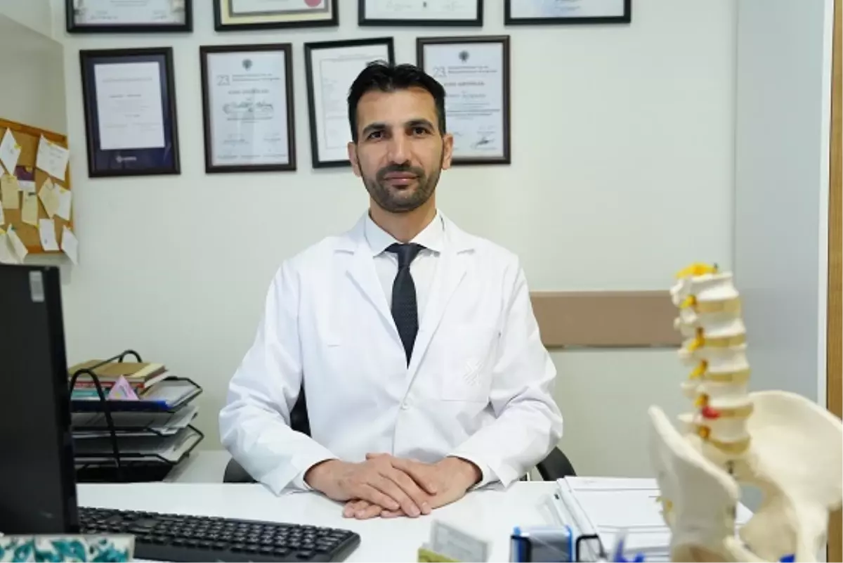 ‘Ofis ortamında yapılan kısa egzersizler omurga sorunlarını önleyebilir’ (Son Gelişme)